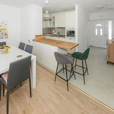Holiday home Awesome In With View *