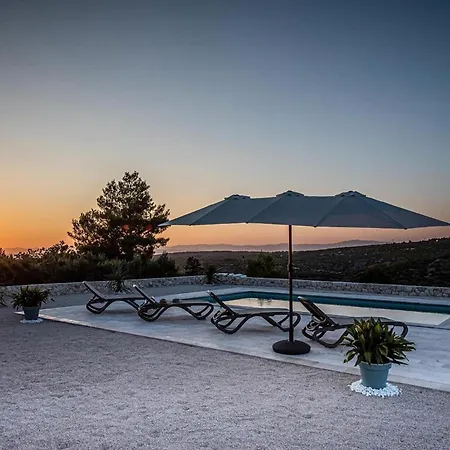 Awesome In With View * Bobovisca