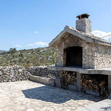 Holiday home Awesome In With View Bobovisca