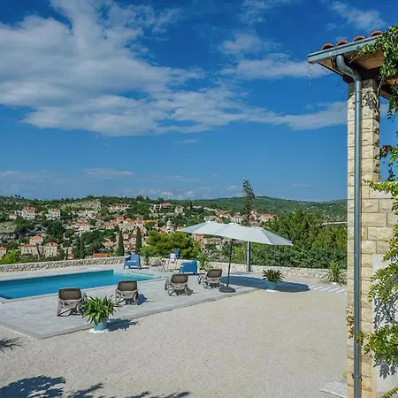 Holiday home Awesome In With View
