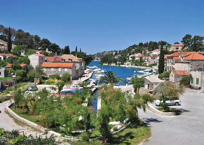 1 Bedroom Lovely In Bobovisca